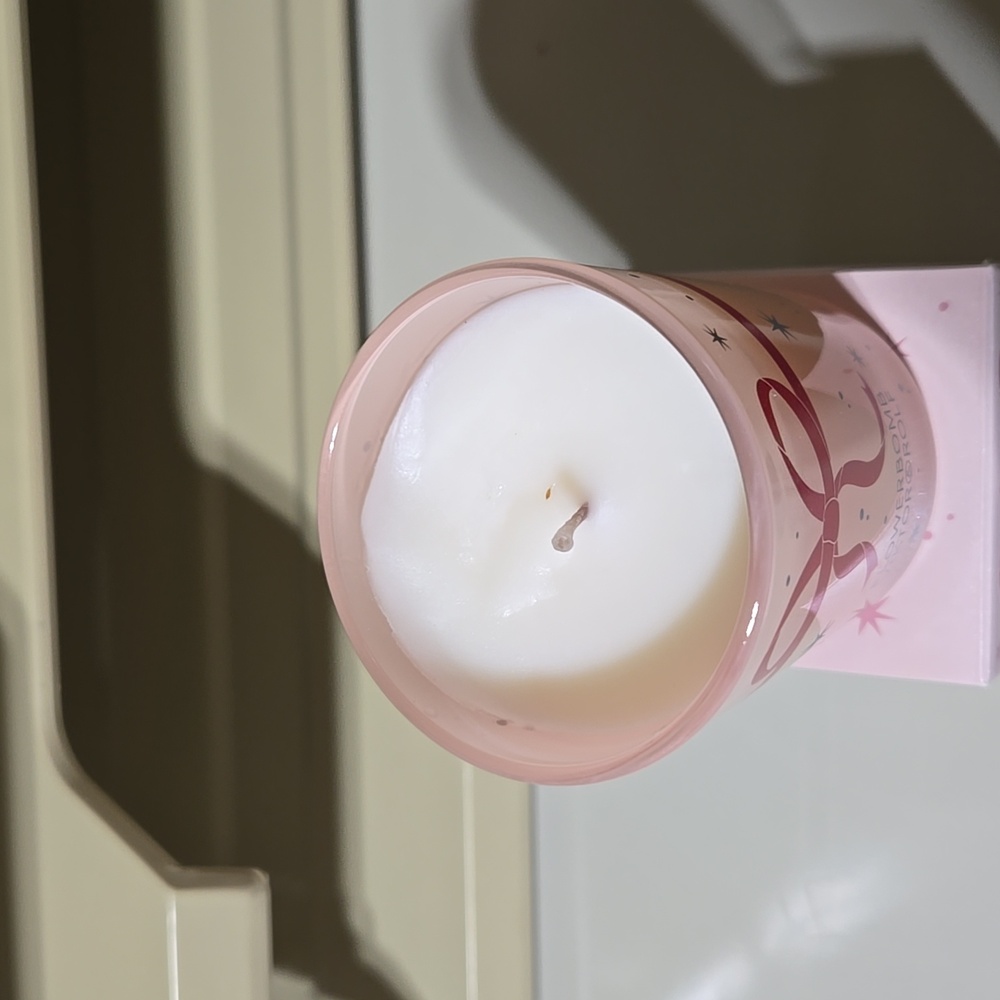 Flowerbomb votive candle NEW with box - Picture 2 of 4